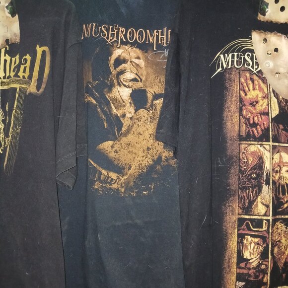 I'm saling some of my signed mushroomhead shirts - Picture 1 of 1
